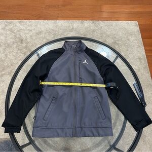 Air Jordan Boys Track Suit Jacket Full Zip Size Youth M Gray Black Basketball